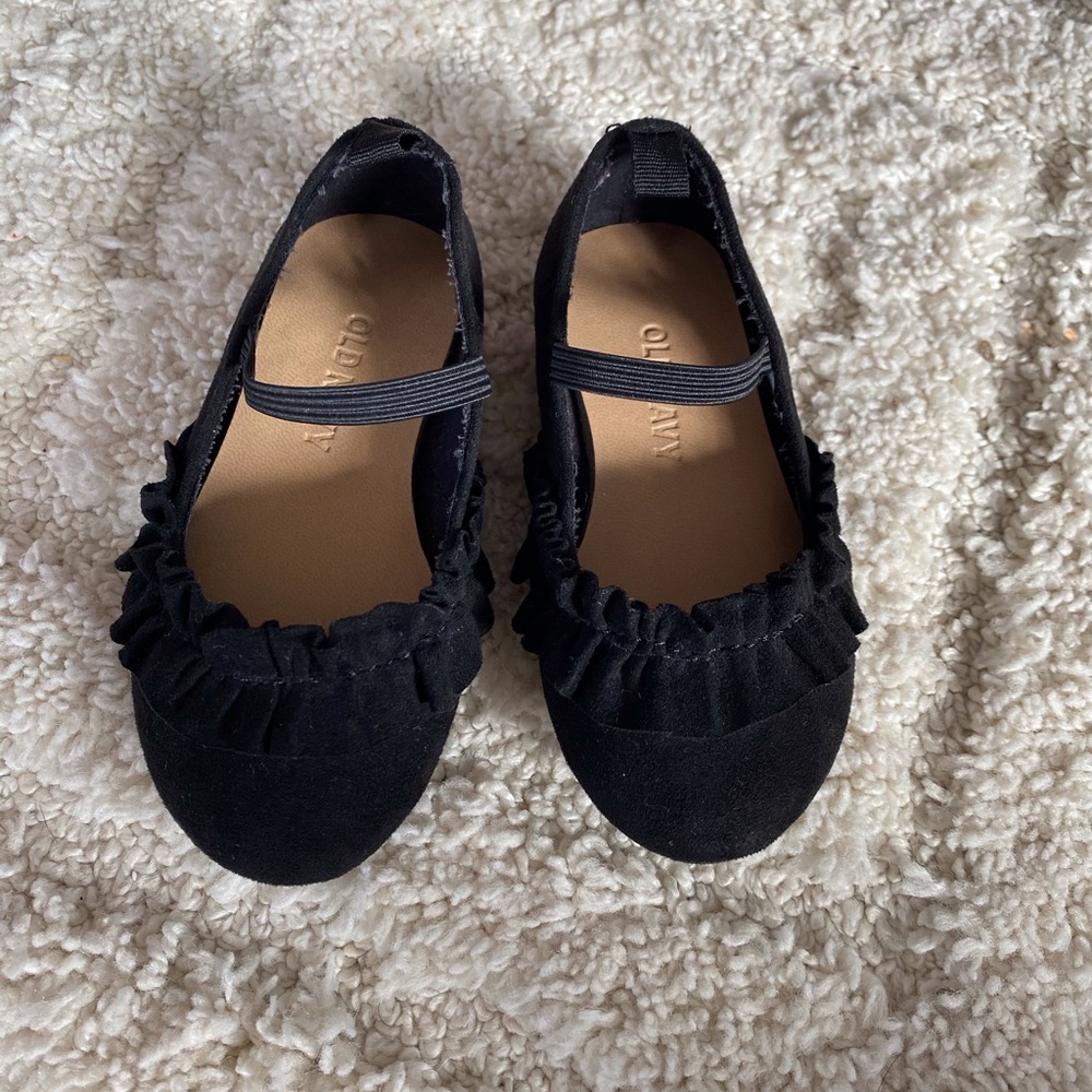 Old Navy size 5 Toddler girls black flats
